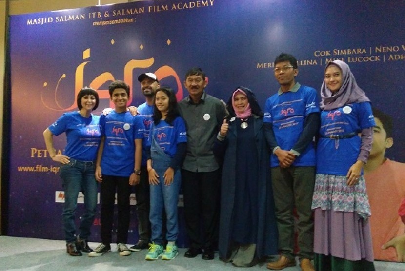 Para pendukung dan pemain Film Iqra: Petualangan Meraih Bintang 