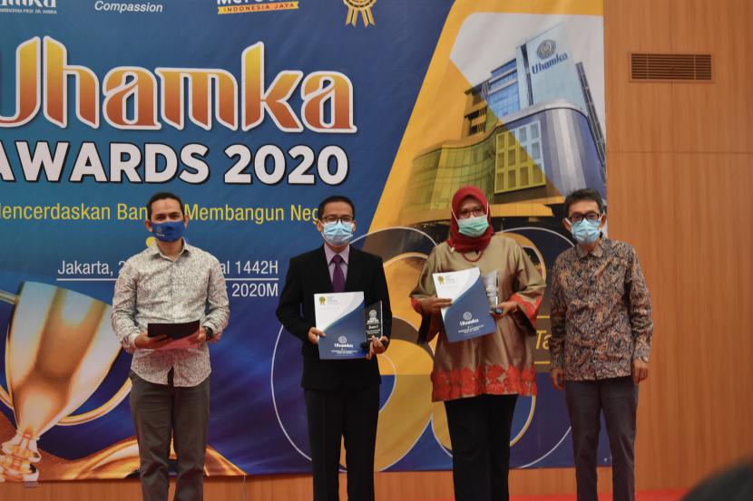 Para penerima Uhamka Awards 2020.