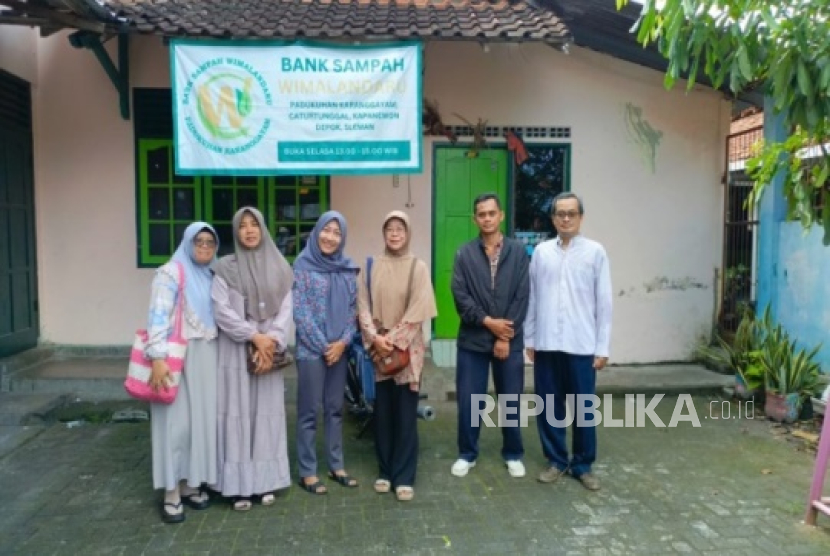 AKPRIND dan Wimalandaru Ubah Masalah Sampah Jadi Kekuatan Tangguh Bencana