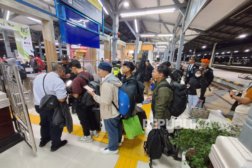 Terdampak Banjir di Semarang Daop 3 Alihkan Sejumlah Perjalanan KA, Ini Daftarnya