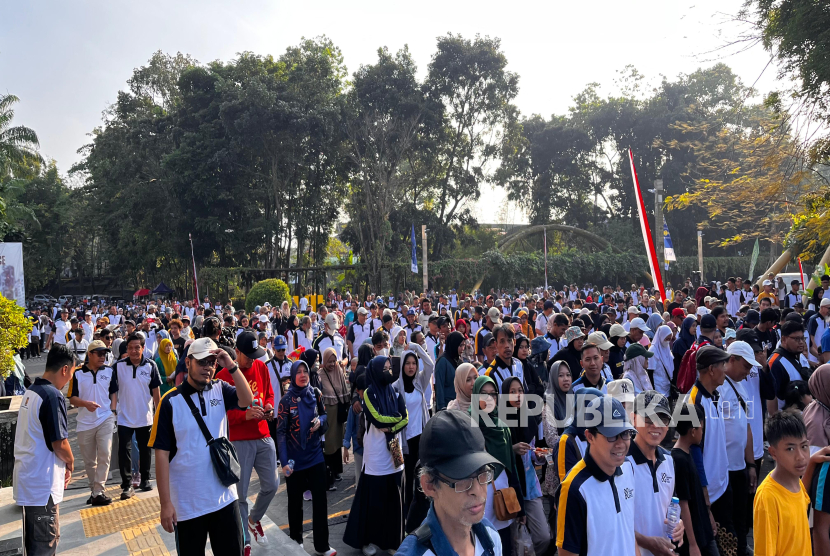 Para peserta acara Jelajah Kampus yang menandai puncak perayaan Milad ke-82 Universitas Islam Indonesia (UII), Ahad (27/7/2025).