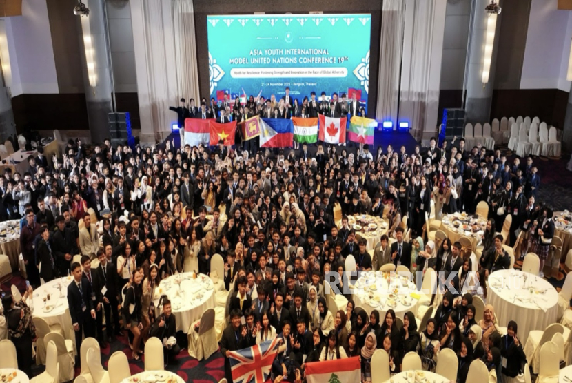 Ratusan Pelajar Dunia Asah Keterampilan Diplomasi di Ajang AYIMUN 19th