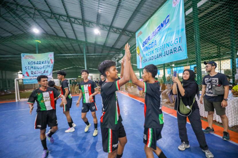 Para peserta fun futsal di Aceh. 