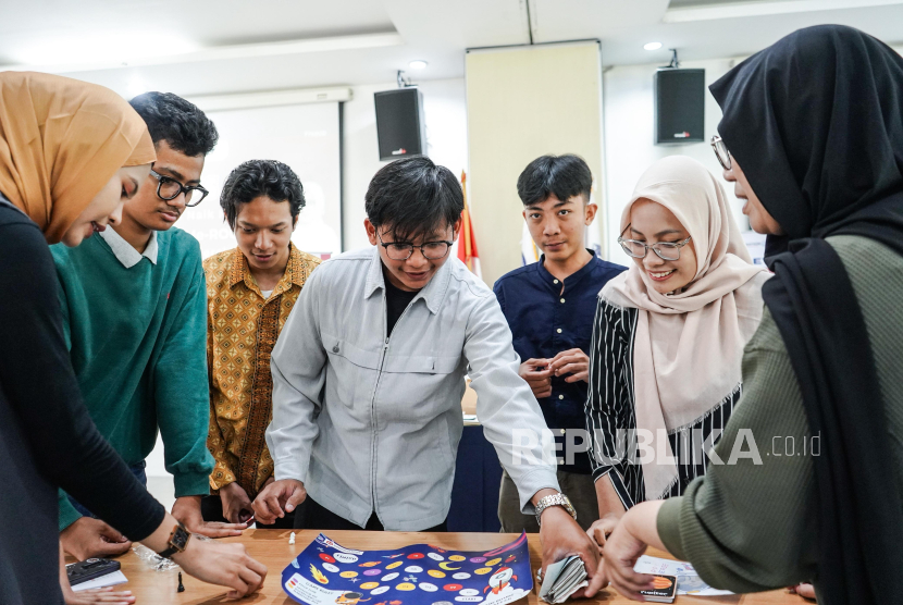 Para peserta mengikuti program pelatihan kewirausahaan SI IKLAS (Sahabat Sandi Naik Kelas).