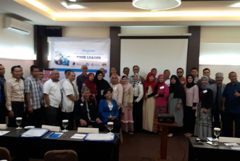 Para peserta sertifikasi tour leader Muslim batch 4 yang diadakan oleh Forum Travel Partner Indonesia (FTPI).