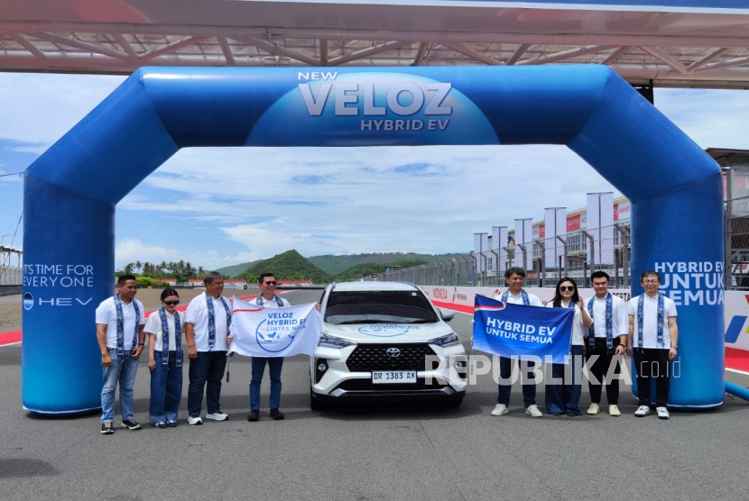 TAM Luncurkan Veloz Hybrid EV Lintas Nusa 2025 di Sirkuit Mandalika