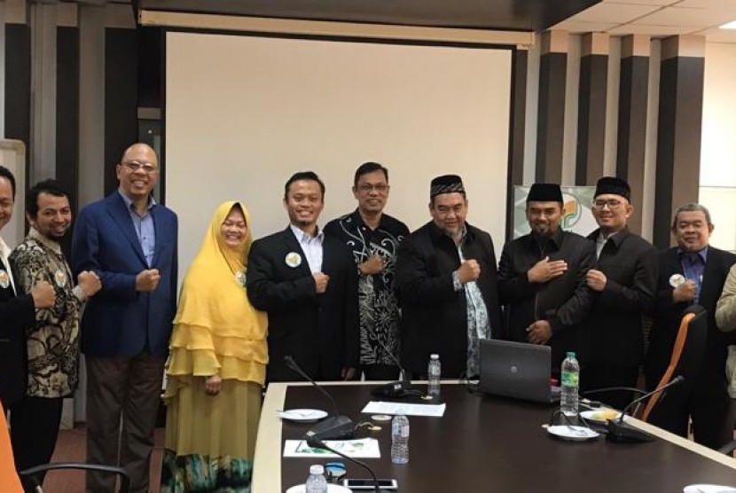 Para pimpinan Asosiasi Yayasan Pendidikan Islam (AYPI) dari Indonesia, Malaysia dan Thailand mengadakan rapat persiapan Konferensi Dunia AYPI 2020 di Kuala Lumpur, Malaysia, Kamis (21/11).