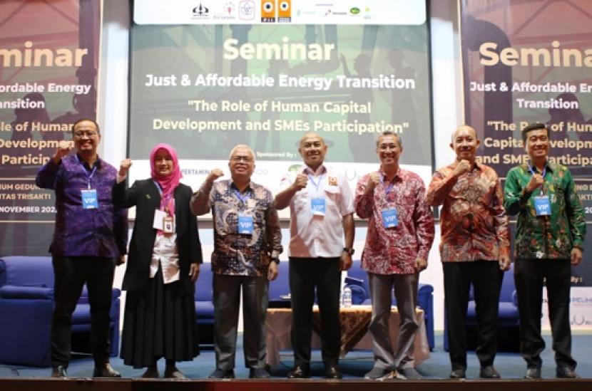  Para Rektor dan Pakar BKTI PII dipimpin Ketua & Wakil Ketua BKTI PII Diskusikan Penyiapan SDM untuk Transisi Energi