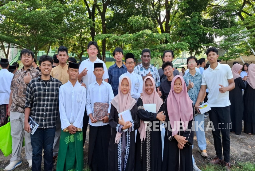 Kunjungi Pesantren Al-Mizan Majalengka, Kolese Kanisius Diajak Maknai Keberagaman