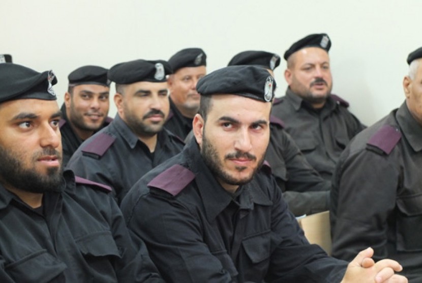 Para siswa Pusat Pendidikan Latihan Kepolisian Palestina 