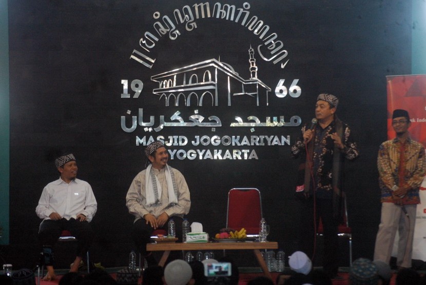 Para tokoh agama memberikan tausiyah dalam Tabligh Akbar yang digelar Majelis Intelektual dan Ulama Muda Indonesia (MIUMI) di Masjid Jogokarian, Yogyakarta.