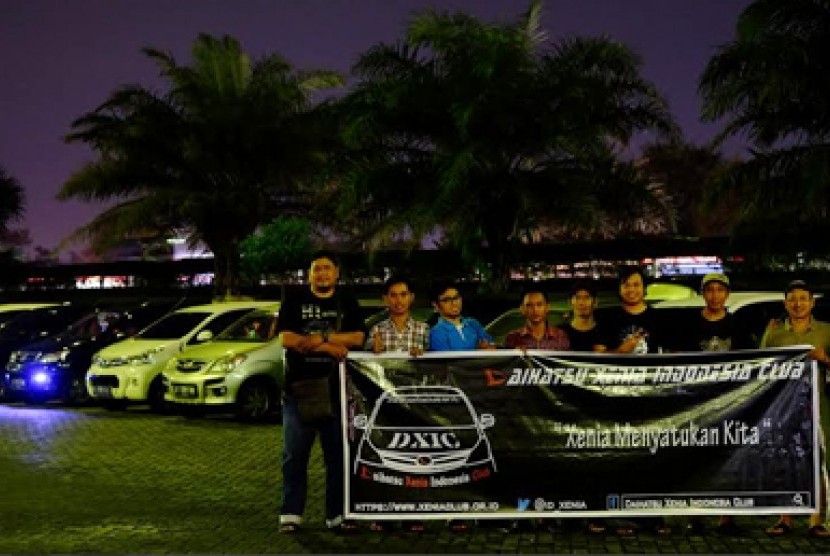 Para XeniOrs (Xenia Owners/Xenia lOvers) berkumpul untuk pertama kali dalam wadah Daihatsu Xenia Indonesia Club (DXIC).