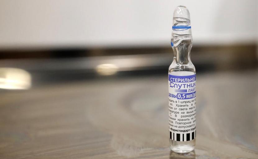 Paraguay menggunakan vaksin Covid-19 dosis tunggal Sputnik Light buatan Rusia.