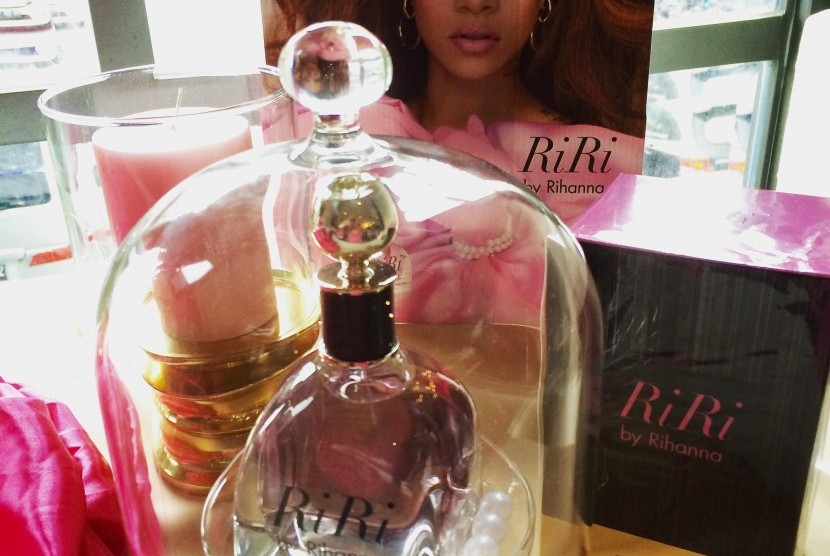 Parfum baru Rihanna yang diberi nama Riri kini sudah tersedia di Jakarta.