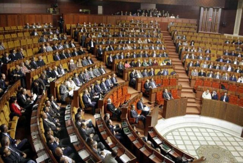 Parlemen Kongres Nasional Umum (GNC) yang didukung kubu Islam di Libya menolak usul perdamaian PBB untuk membentuk pemerintah persatuan buat Libya, Selasa (7/7).