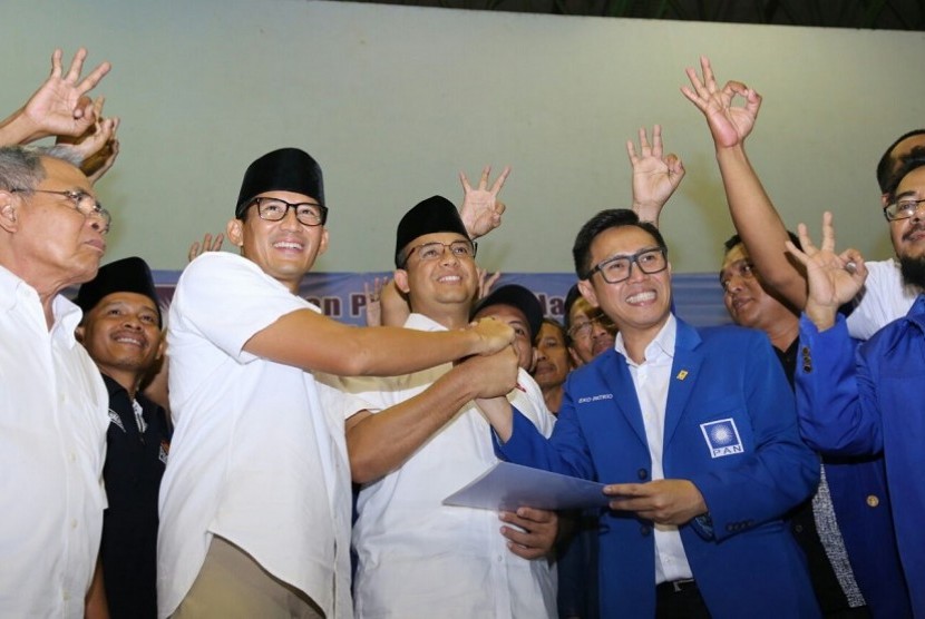 Partai Amanat Nasional (PAN) mendeklarasikan dukungan untuk pasangan cagub-cawagub DKI Jakarta, Anies Baswedan dan Sandiaga Uno
