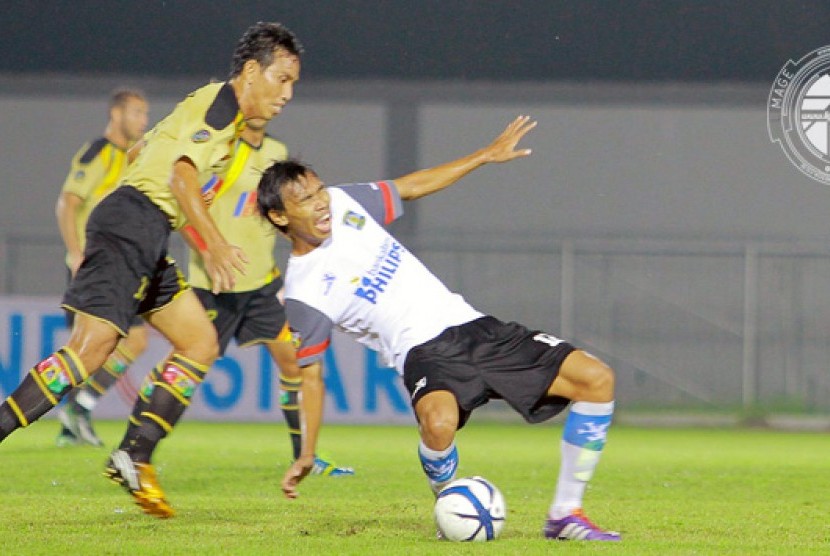 Partai Mitra Kukar melawan Persiba Balikpapan.