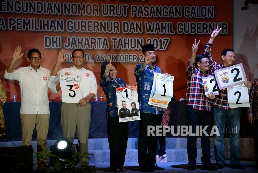 Three pair of Jakarta gubernatorial election candidates have signed declaration of peace and integrity campaign.