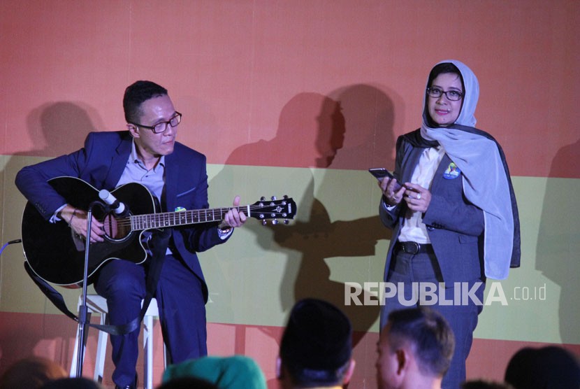 Pasangan calon wali kota dan wakil wali kota Bandung Nurul Arifin dan Chairul Yaqin Hidayat.