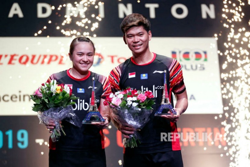 Pasangan ganda campuran Indonesia Praveen Jordan  dan Melati Daeva Oktaviani meraih gelar kedua tahun ini setelah mengalahkan pasangan China Zheng Si Wei dan Huang Ya Qiong pada turnamen Yonex Badminton French Open di Paris, Perancis, Ahad (27/10). 