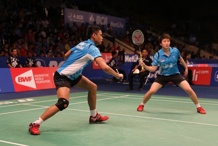 Pasangan ganda campuran, Tontowi Ahmad/Liliyana Natsir melangkah ke perempat final BCA Indonesia Open 2015