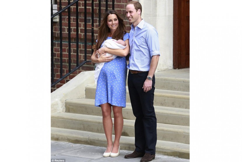 Pasangan Kate Middleton dan Pangeran William bersama bayi mereka