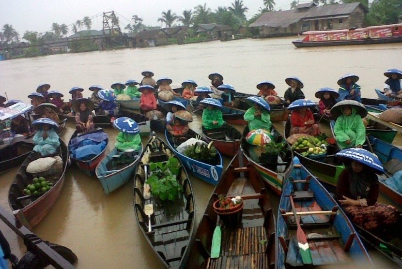 Pasar apung lok baintan