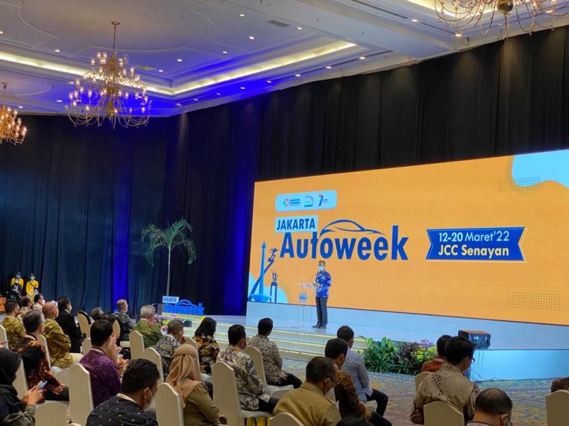 Kementerian Perindustrian mendorong Jakarta Auto Week untuk dapat menghadirkan beragam penawaran terbaik bagi pengunjung agar dapat meningkatkan nilai transaksi produk otomotif.