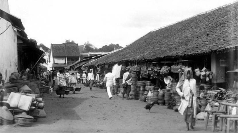Pasar Senen di era zaman kolonial.