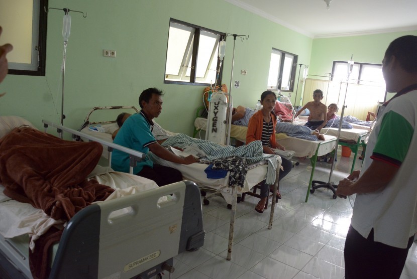 Sejumlah pasien menjalani perawatan di RSUD Kabupaten Klungkung. (ilustrasi)