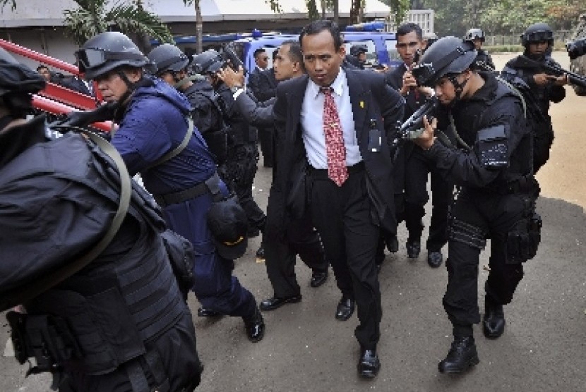 Dikawal 37 Paspampres, Jokowi Tiga Saja Cukup Republika Online