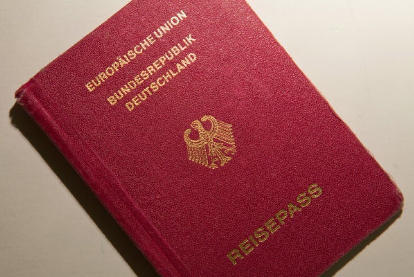 Paspor Jerman.