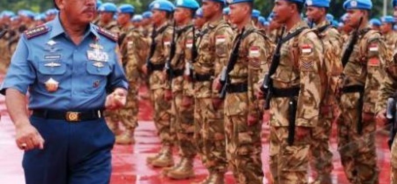 Pasukan Garuda untuk PBB bersama Panglima TNI Agus Suahartono