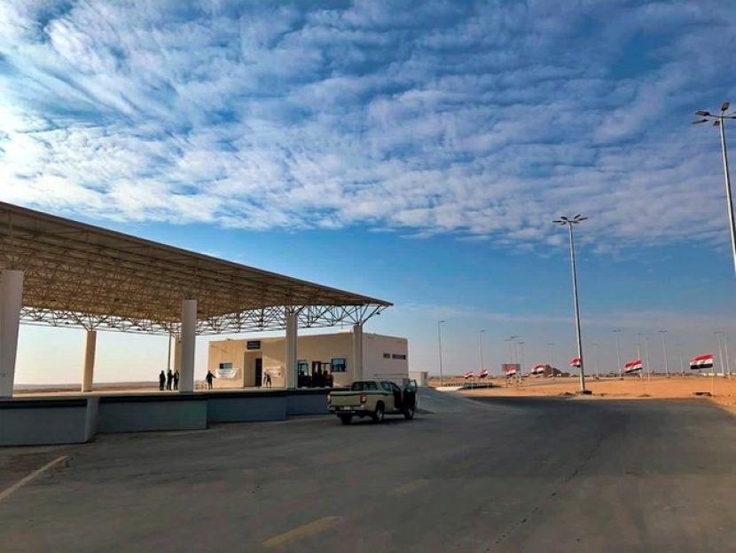 Pasukan keamanan Irak berjaga di perbatasan Arar di Provinsi Anbar, Irak, Rabu (18/11). Perbatasan Arab Saudi dan Irak dibuka setelah 30 tahun.