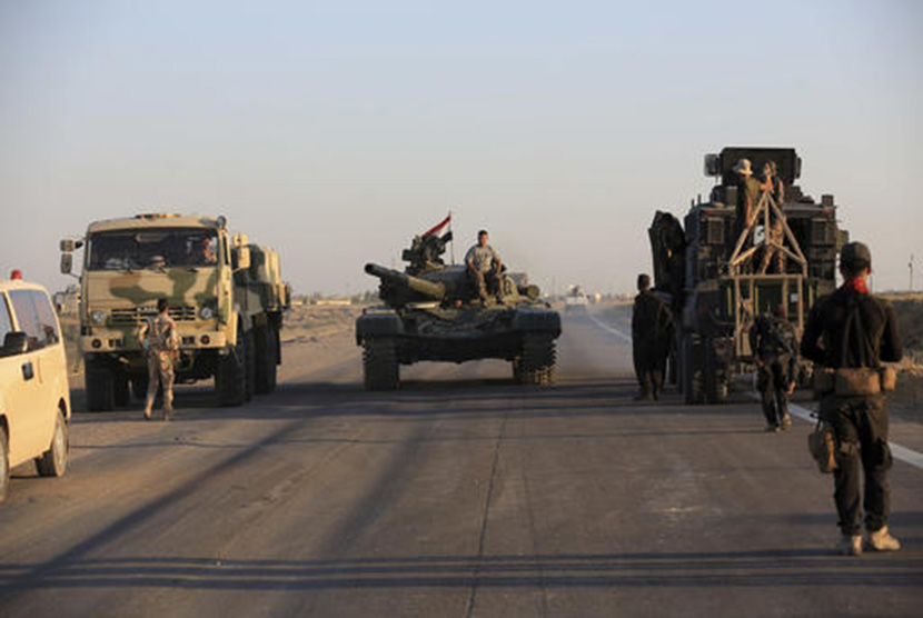  Pasukan militer melakukan penyerbuan ke basis ISIS (ilustrasi).