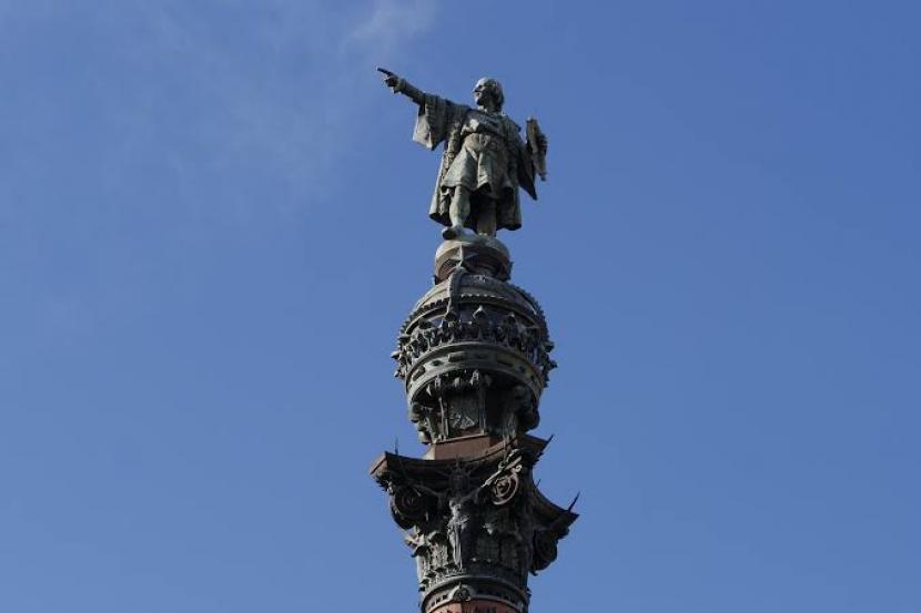 Patung Christopher Columbus (ilustrasi)