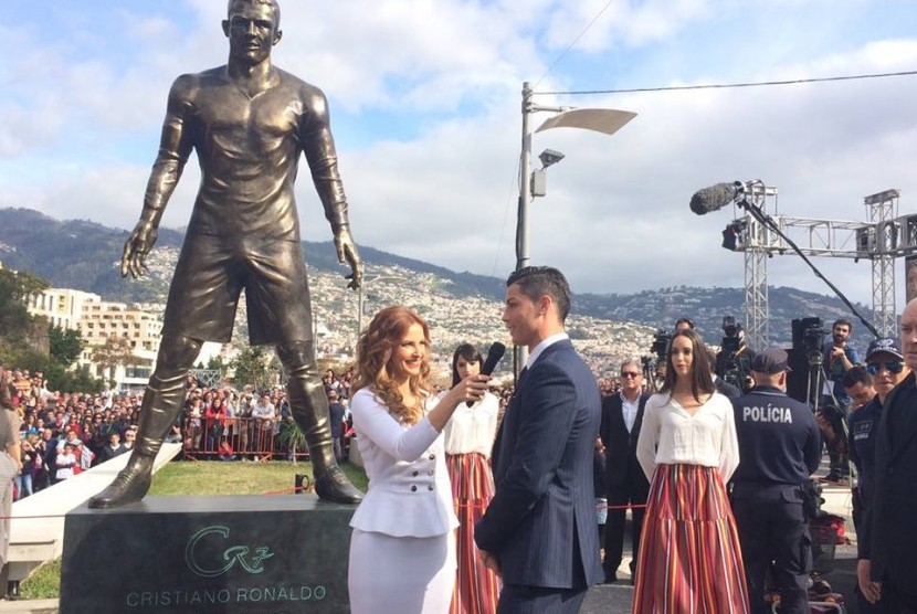  Patung Cristiano Ronaldo di Madeira, Portugal.