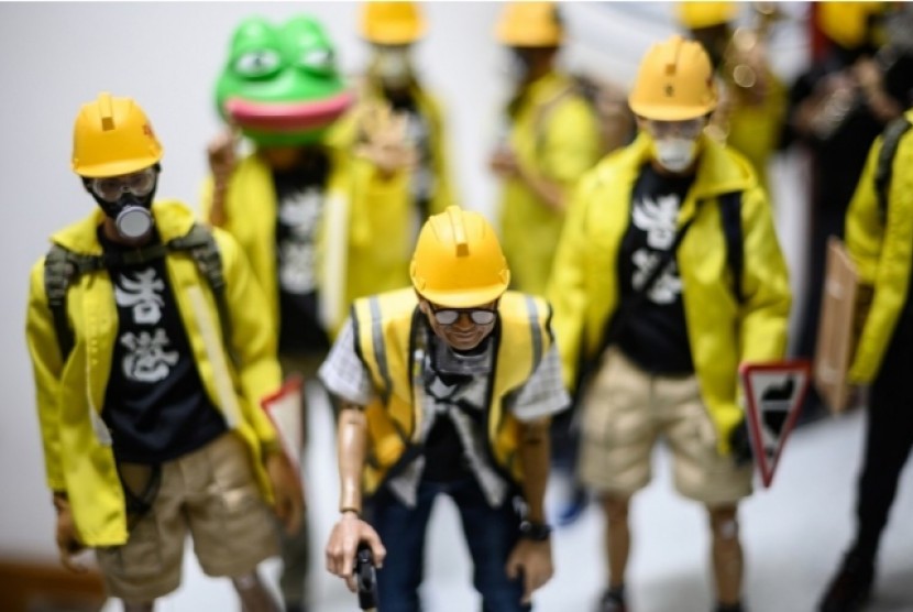 Patung-Patung Figurin Pemrotes Hong Kong Menjadi Hits Besar