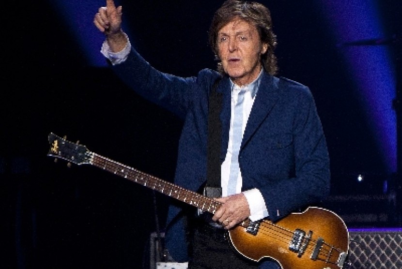 Paul McCartney. Bassist The Beatles Paul McCartney mengungkapkan kegundahannya ketika band itu bubar pada 1970, dia sempat berpikir menyelesaikan karier sebagai musisi karena tidak ingin mengambil risiko.