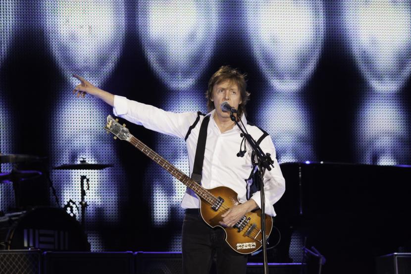 Paul McCartney melelang gitar bass Yamaha BB1200 miliknya pekan lalu (Foto: Paul McCartney)