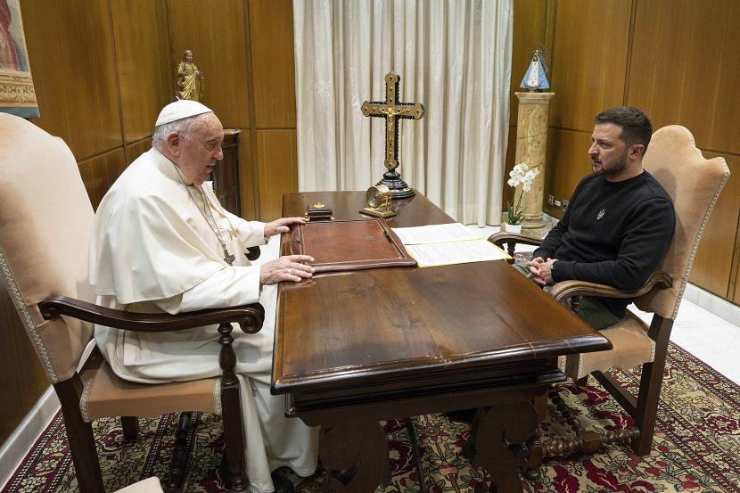 Paus Fransiskus akan mengirimkan perwakilan perdamaian ke presiden Ukraina dan Rusia untuk mencoba menengahi gencatan senjata.