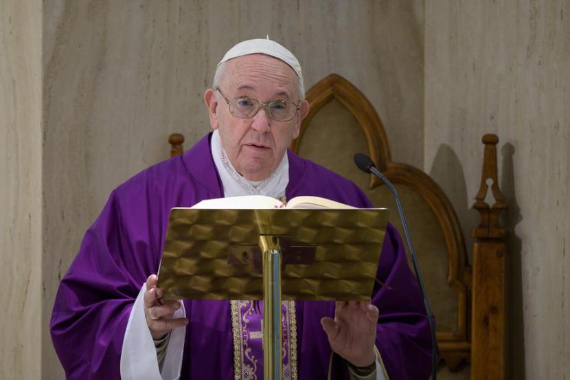 Paus Fransiskus akan menyampaikan doa tanggapi krisis virus corona di dunia.