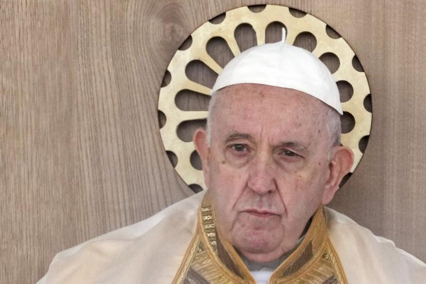 Paus Fransiskus dikritik sejumlah organisasi Yahudi karena pernyataannya yang menyebut Israel teroris.