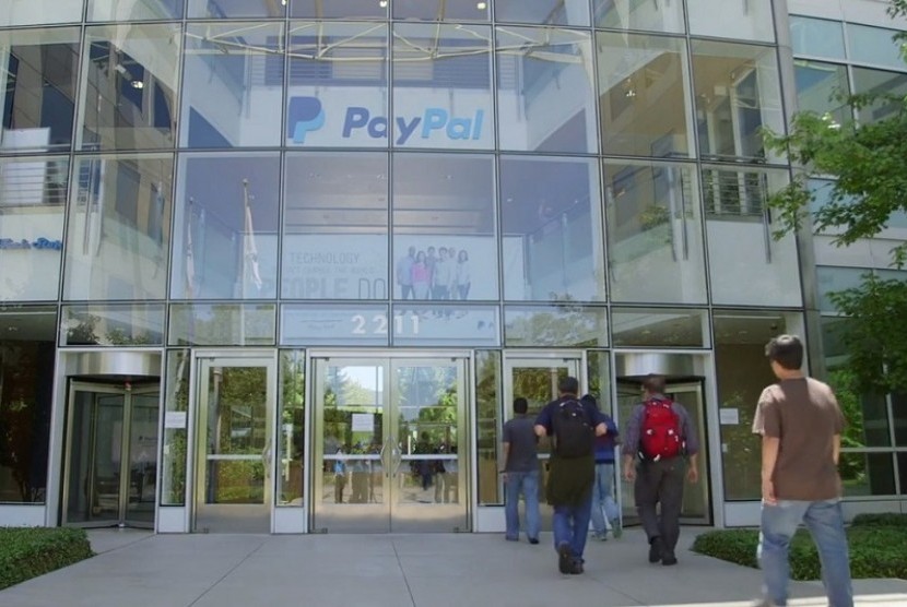 PayPal. PayPal Holdings Inc memproyeksikan pendapatan dan laba pada kuartal I 2022 akan mengalami penurunan.
