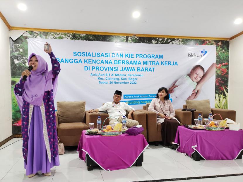 PD Salimah Kabupaten Bogor beri sosialisasi dan Komunikasi, Informasi serta Edukasi (KIE) program Bangga Kencana bersama Badan Kependudukan dan Keluarga Berencana Nasional (BKKBN) 