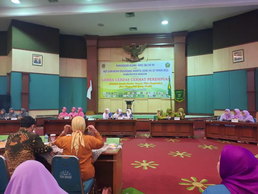 PD Salimah Kabupaten Bogor ikuti Lomba Cerdas Cermat (LCC) perempuan.