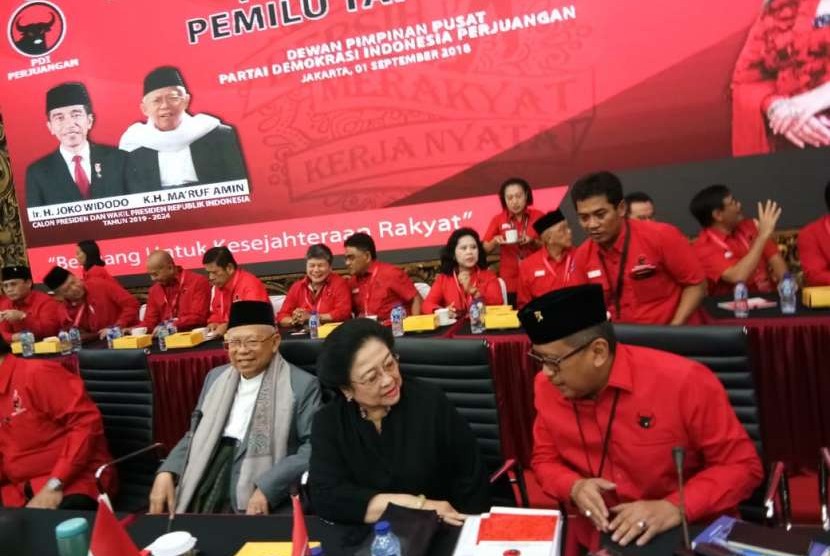 PDI Perjuangan menggelar Rapat Koordinasi Nasional Pemenangan Pemilu 2019 di Kantor Pusat PDIP, Menteng, Jakarta Pusat,  Sabtu (1/9). Rakornas kali ini turut dihadiri oleh calon wakil presiden KH Ma'ruf Amin. 