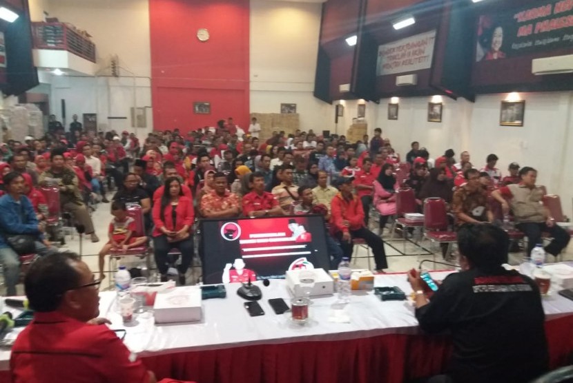 PDIP melakukan pembekalan untuk saksi mereka di Pilkada Jawa Timur