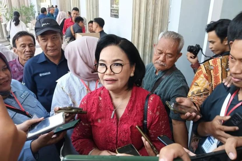 PDIP mengusung pasangan Agustina Wilujeng Pramestuti-Iswar Aminuddin maju Pilwalkot Semarang 2024..