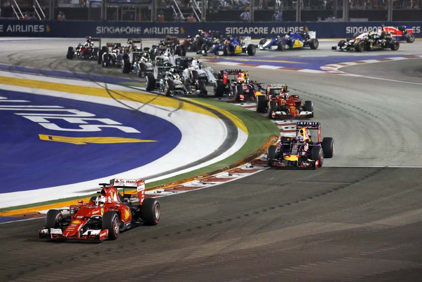 Suasana balapan Formula Satu (F1) seri GP Singapura di Sirkuit Marina Bay, Singapura (ilustrasi)